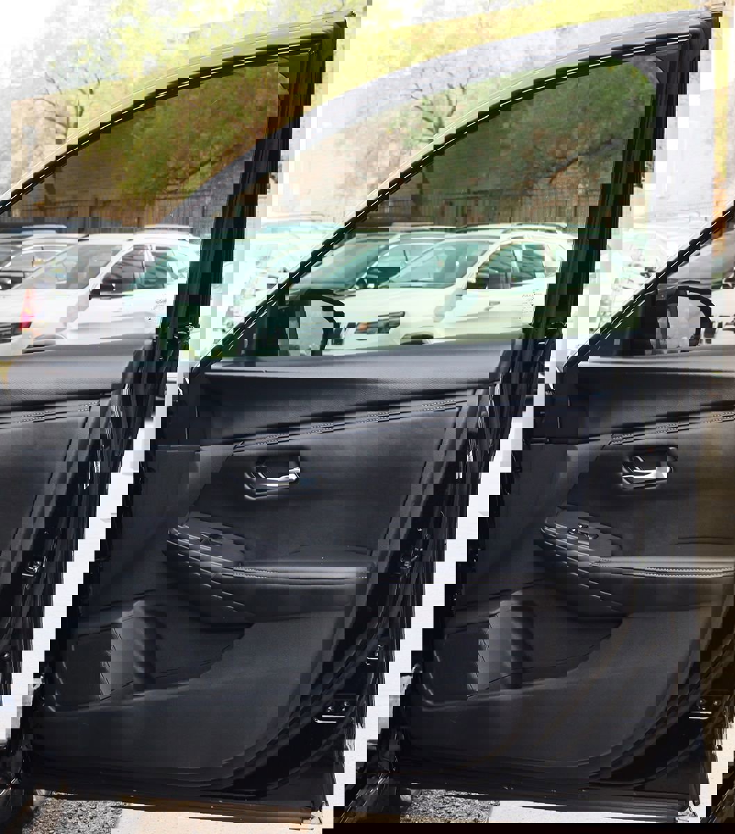 Used 2024 Nissan Sentra SV image 33