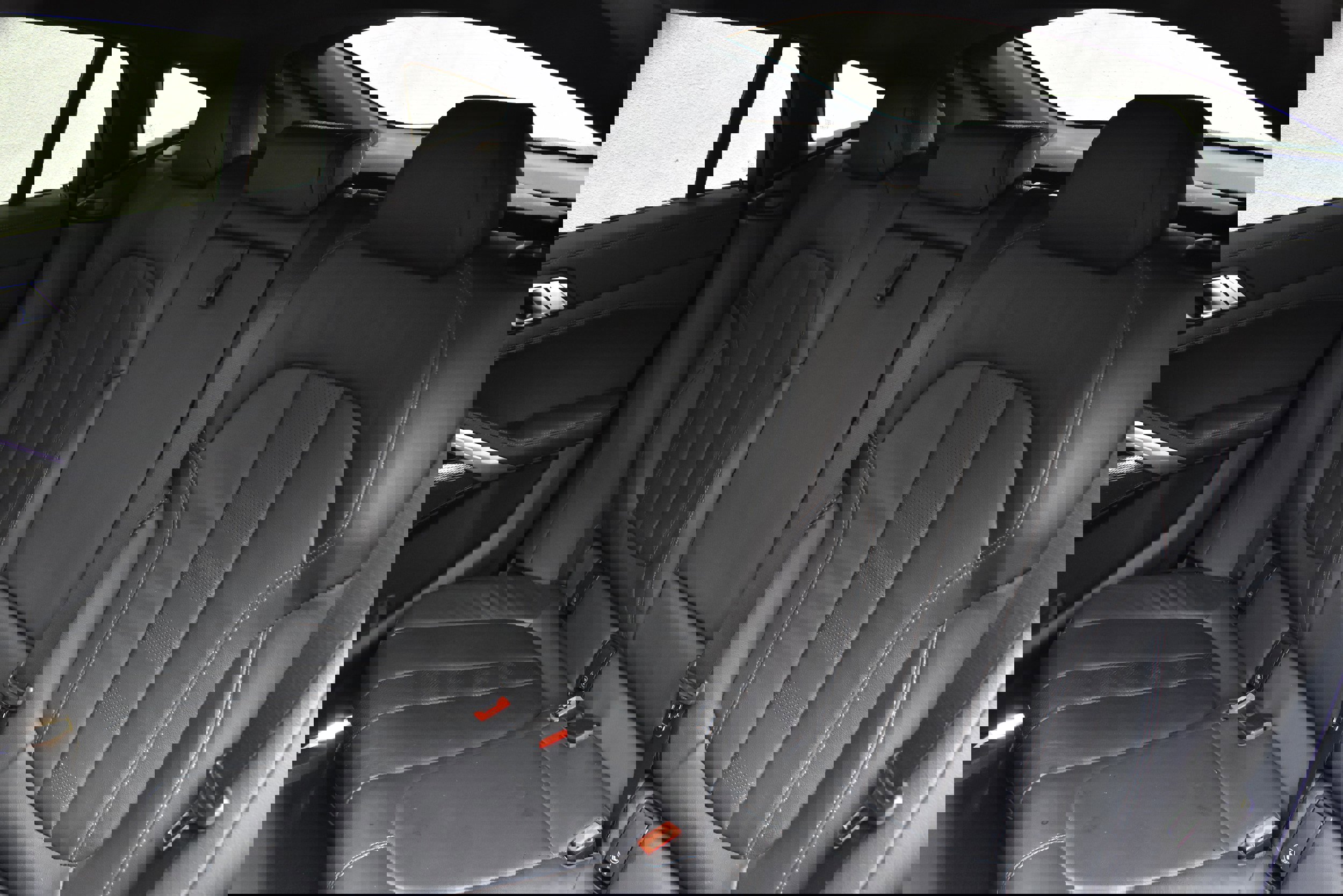 Used 2021 BMW X6 xDrive40i w/ M Sport Package image 25