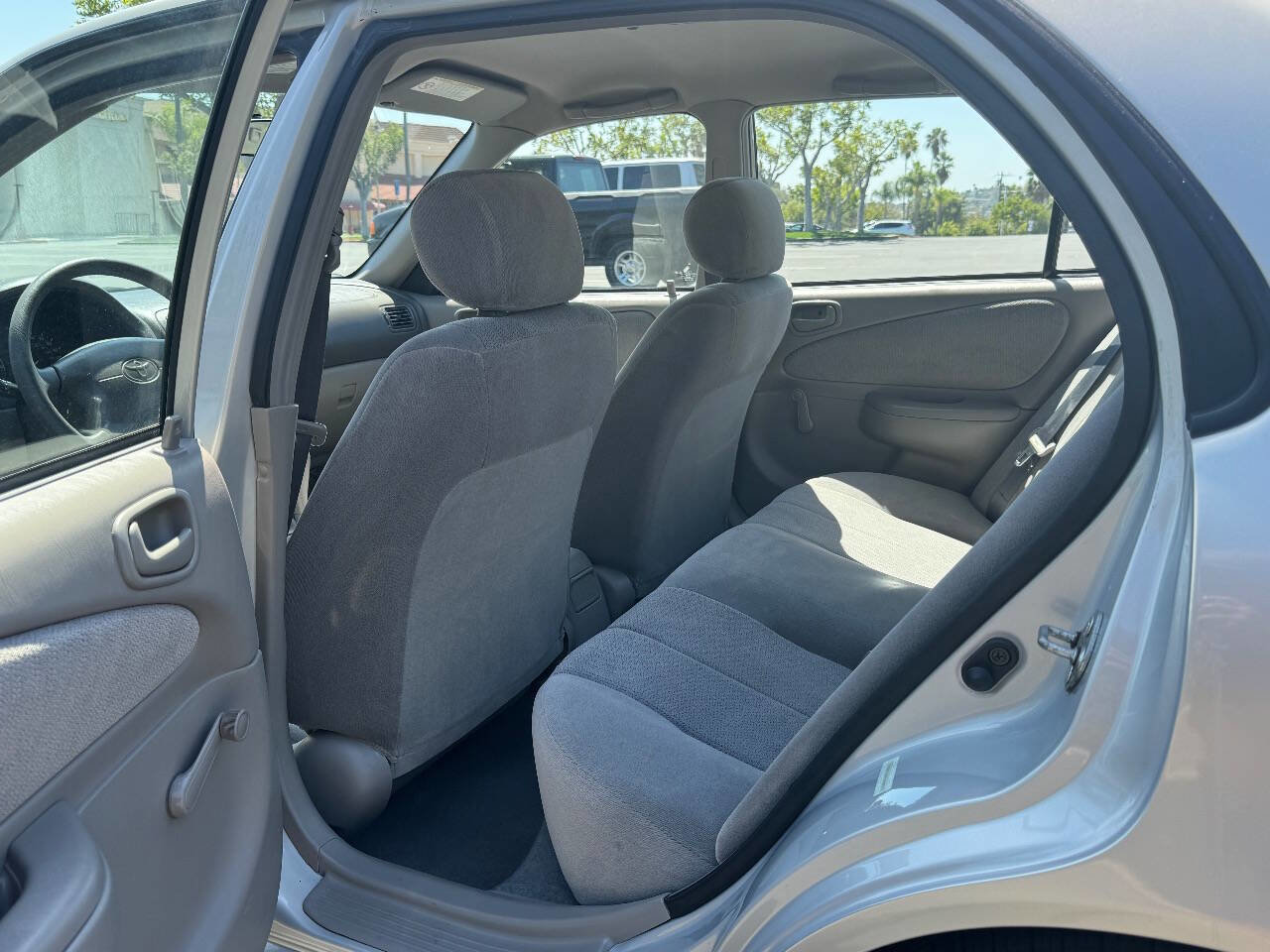 Used 2002 Toyota Corolla CE image 11