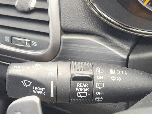 Used 2021 Jeep Grand Cherokee Limited X image 38