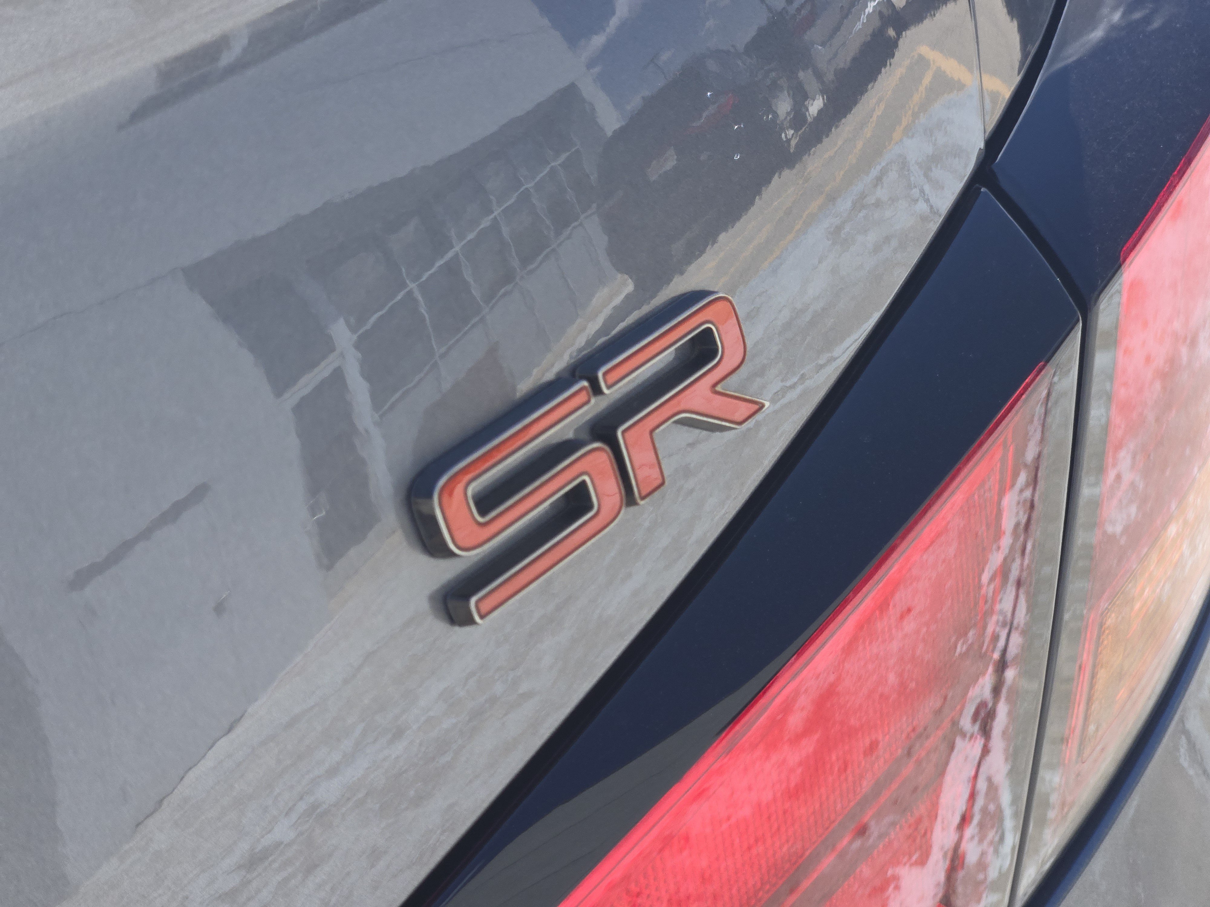Used 2025 Nissan Altima 2.5 SR AWD/4WD image 12