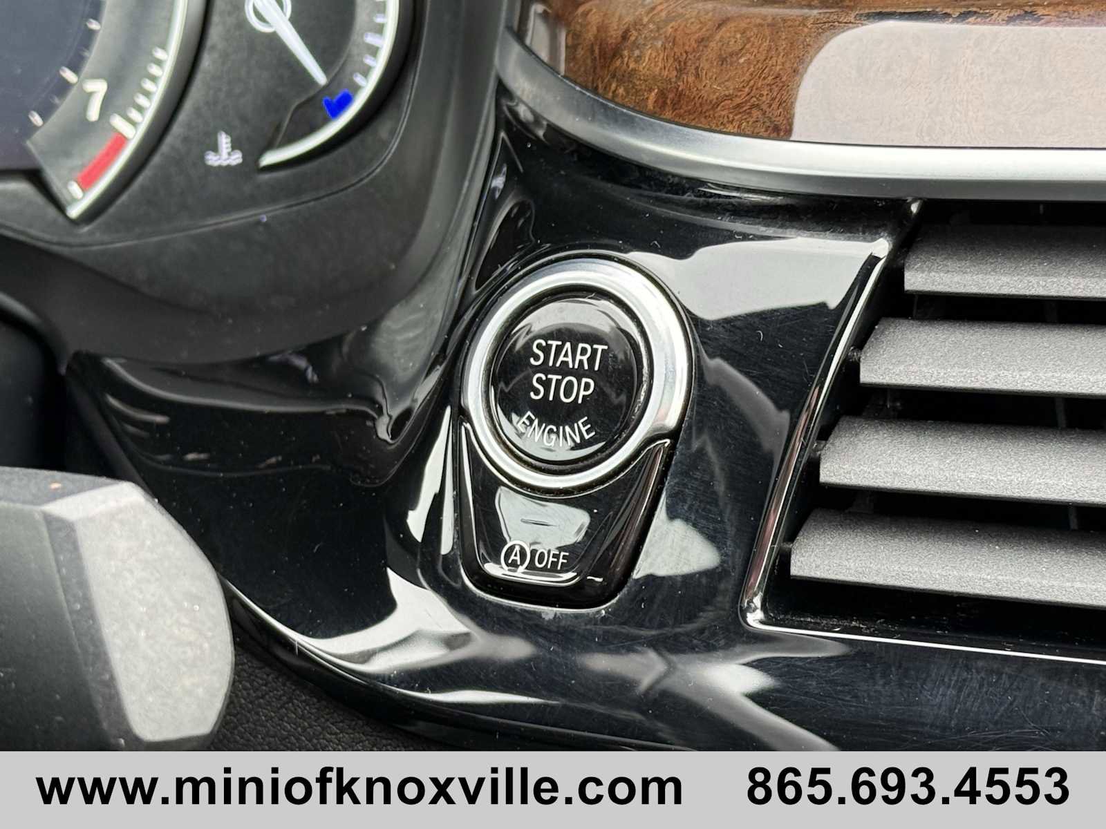 Used 2019 BMW 530i xDrive w/ Premium Package image 23