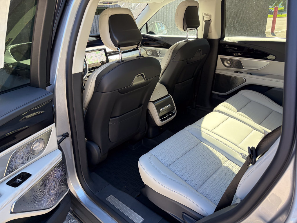 New 2026 Lincoln Nautilus Reserve AWD/4WD image 17