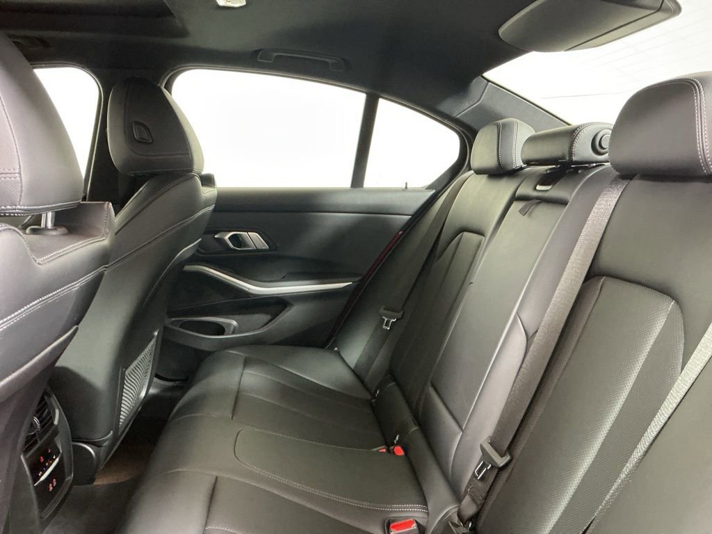 Certified 2023 BMW 330i Sedan image 28