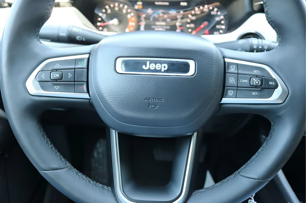 Used 2024 Jeep Compass Limited AWD/4WD image 21
