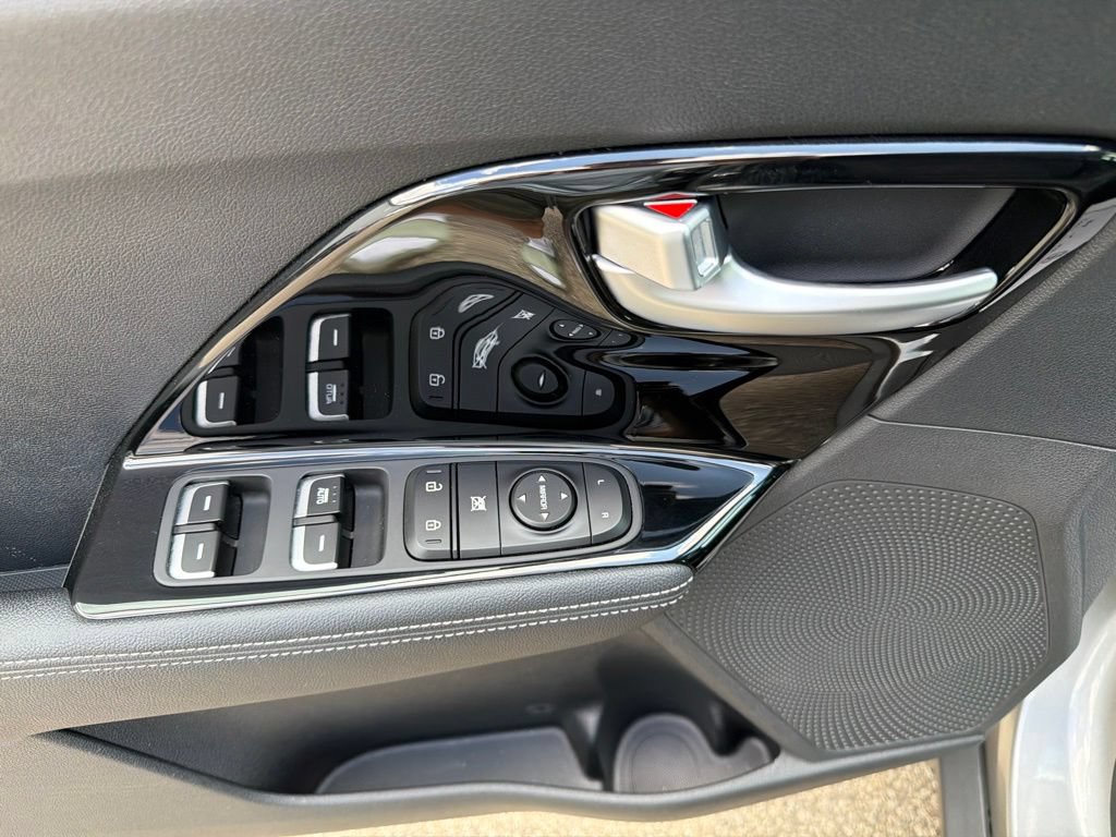 Used 2022 Kia Niro LXS FWD image 17