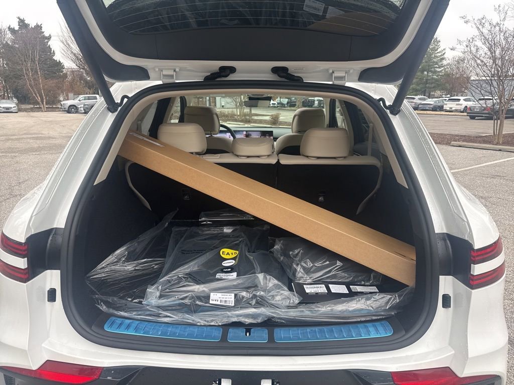 New 2026 Genesis GV70 2.5T Select AWD/4WD image 28