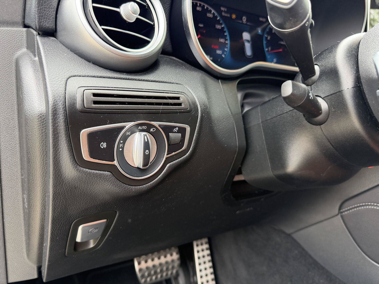 Certified 2021 Mercedes-Benz GLC 300 image 7