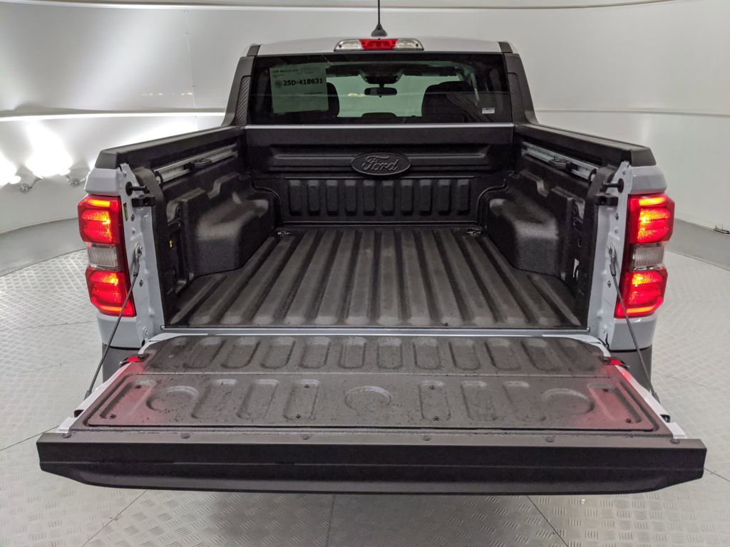 New 2026 Ford Maverick Tremor image 24