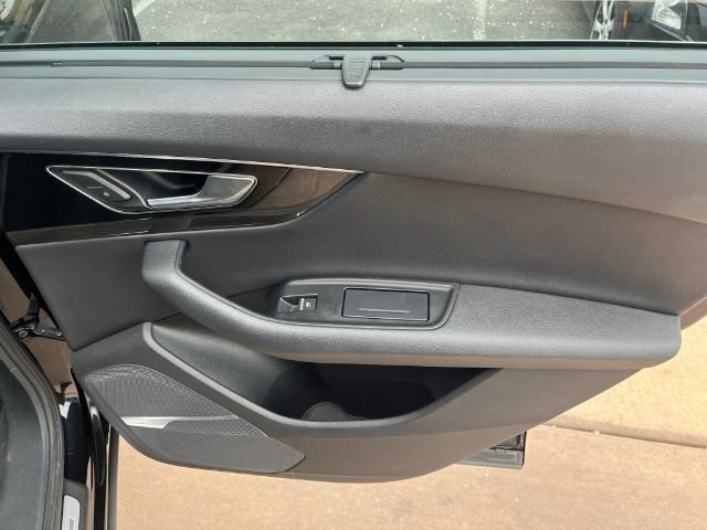 Used 2019 Audi Q7 3.0T Prestige w/ Prestige Package image 19