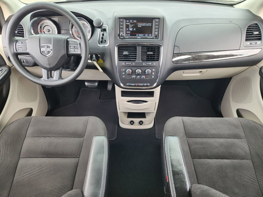 Used 2020 Dodge Grand Caravan SE w/ UConnect Hands-Free Group image 23