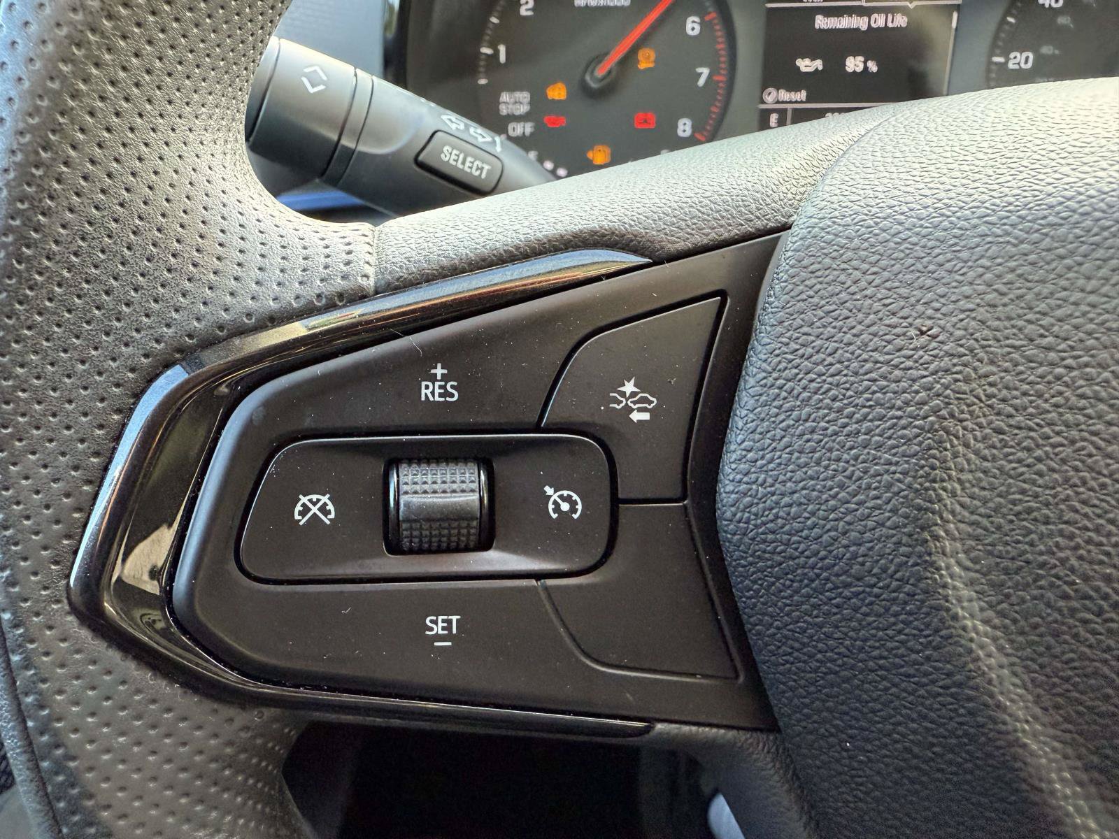 Used 2024 Chevrolet Trax LS w/ LS Convenience Package FWD image 21