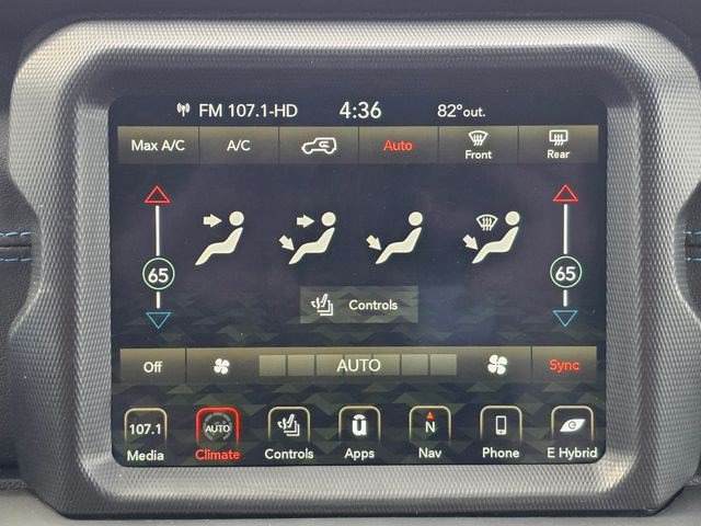 Used 2023 Jeep Wrangler Unlimited Rubicon 4xe w/ Cold Weather Group AWD/4WD image 34