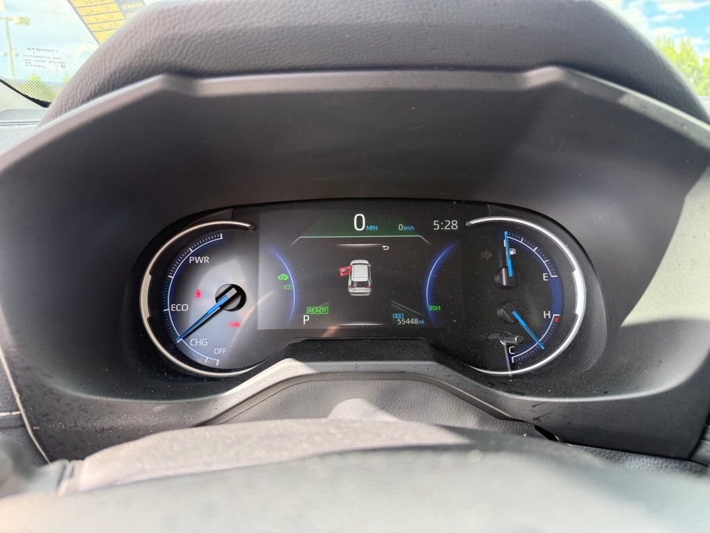 Used 2025 Toyota RAV4 XLE AWD/4WD image 14