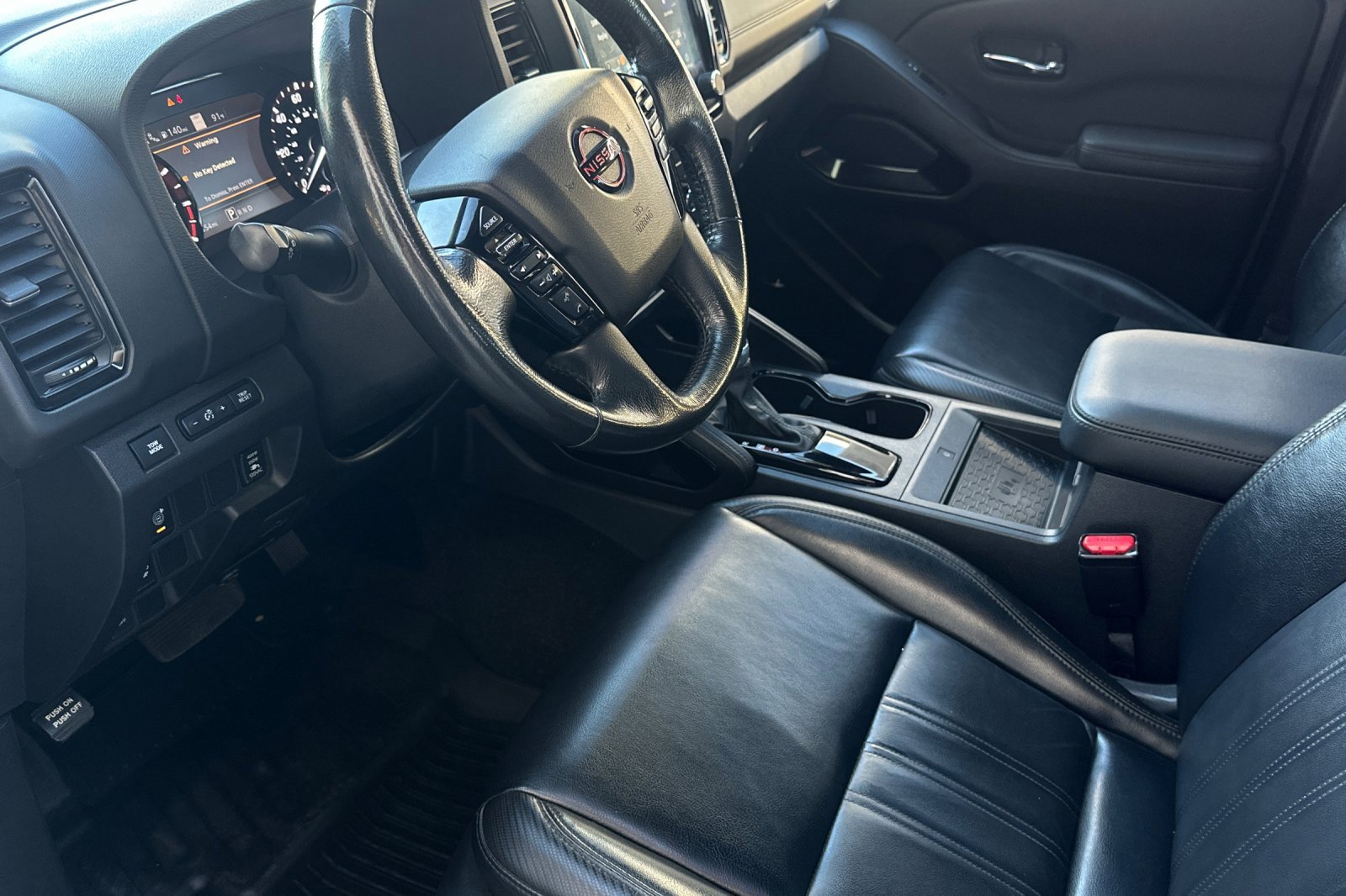 Used 2022 Nissan Frontier Pro-X w/ Pro-X Premium Package image 10