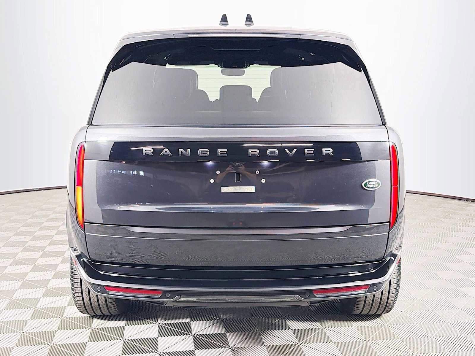 Used 2023 Land Rover Range Rover SE AWD/4WD image 6