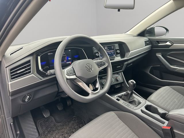 Used 2022 Volkswagen Jetta S image 27