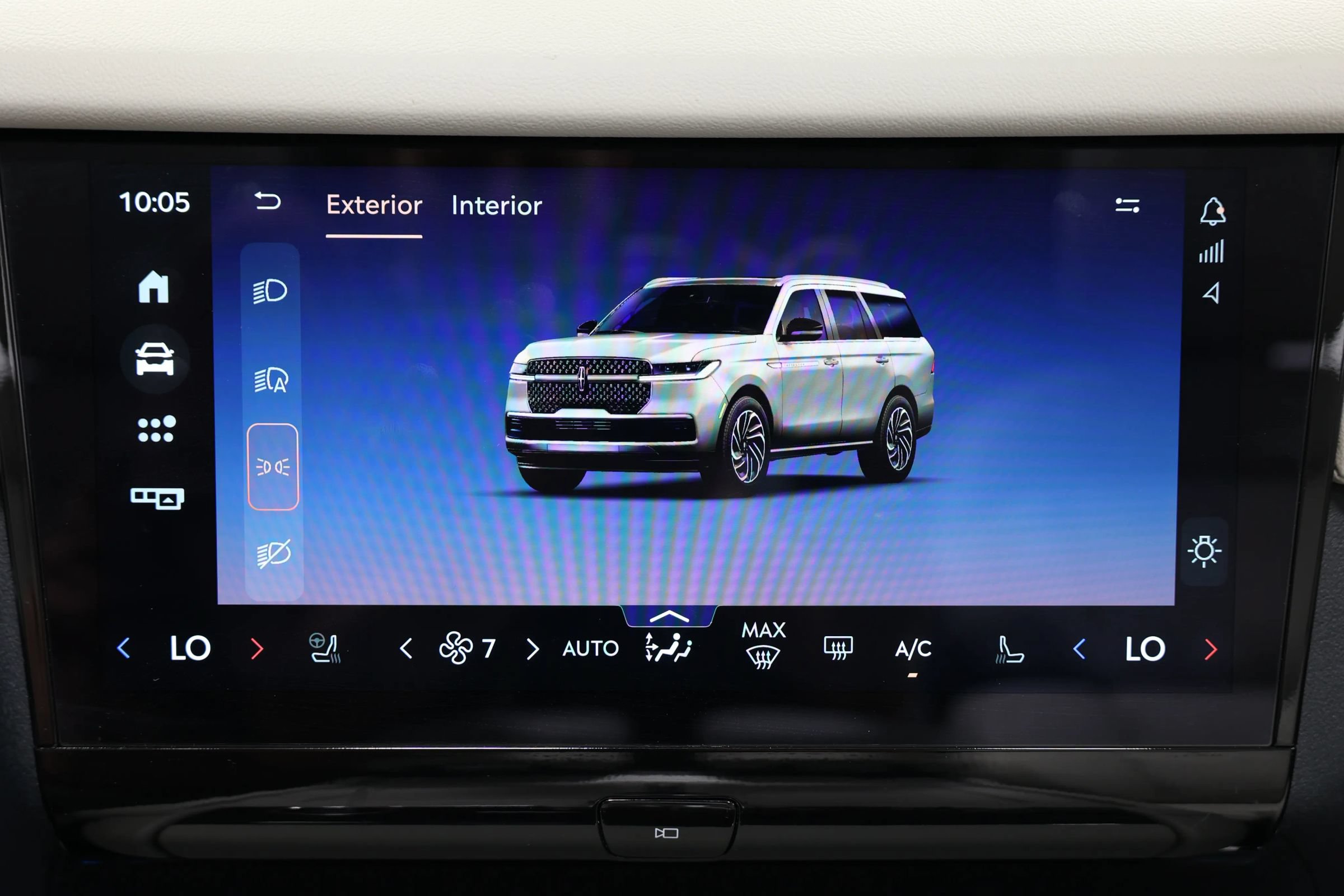 Used 2025 Lincoln Navigator Reserve AWD/4WD image 44