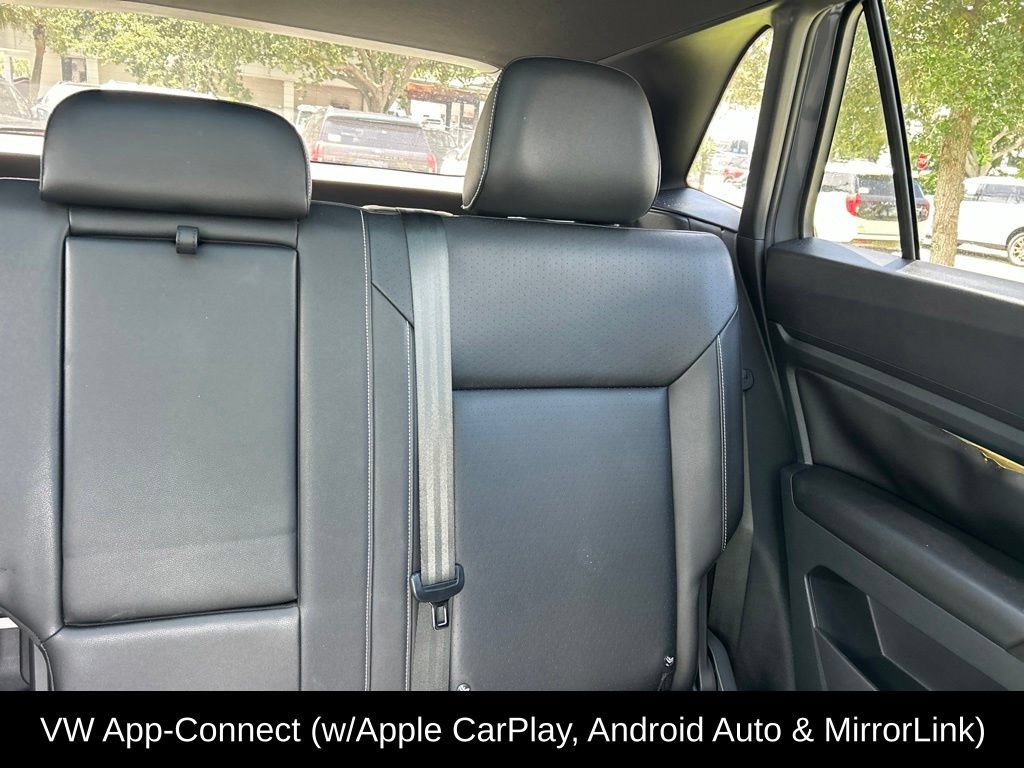 Used 2020 Volkswagen Atlas Cross Sport SE w/ Panoramic Sunroof Package FWD image 14