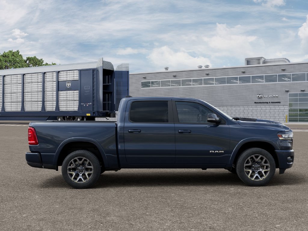 New 2027 RAM 1500 Laramie AWD/4WD image 21