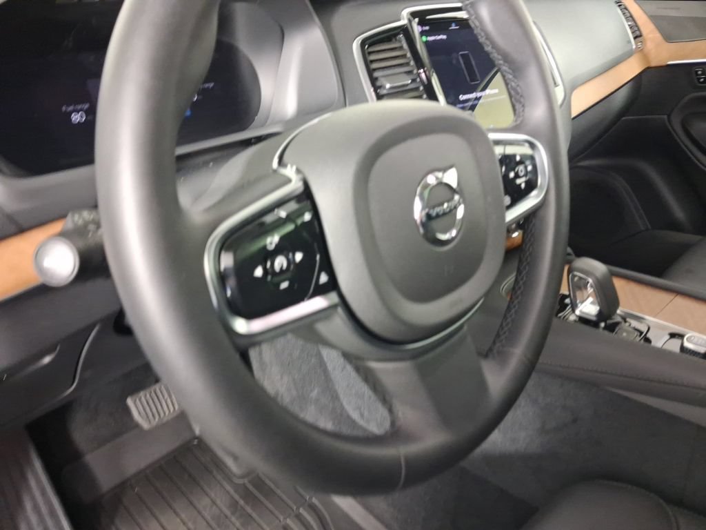 Certified 2025 Volvo XC90 T8 Plus w/ Protection Package AWD/4WD image 26