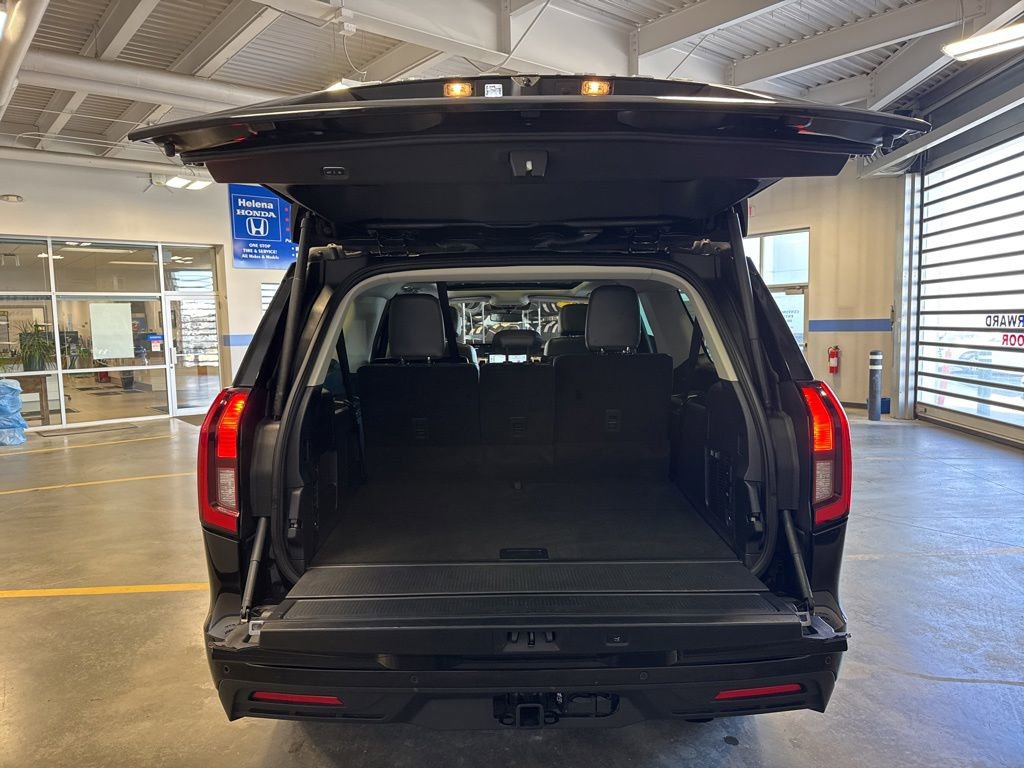 Used 2025 Ford Expedition Max Active AWD/4WD image 29