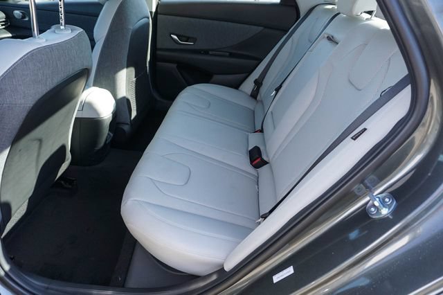 New 2026 Hyundai Elantra Limited FWD image 15