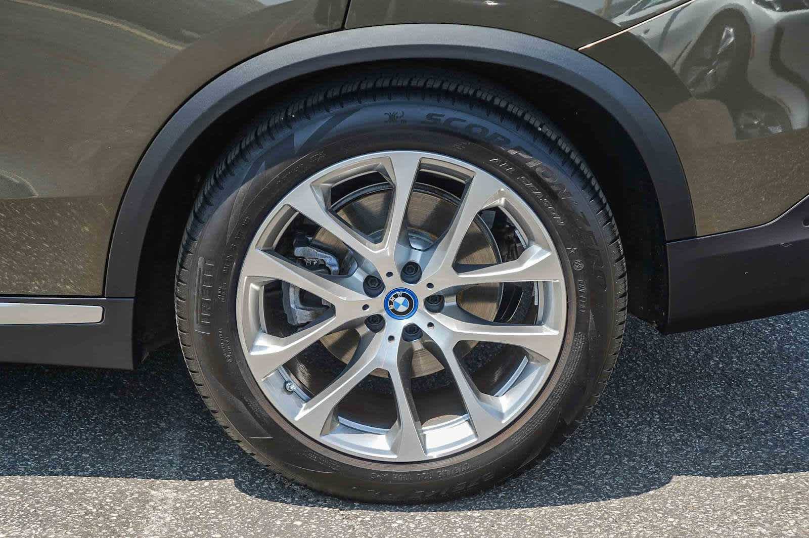 Certified 2023 BMW X5 xDrive45e w/ Parking Assistance Package AWD/4WD image 11