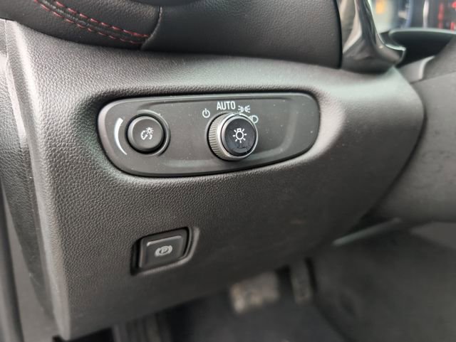 Used 2025 Chevrolet Blazer RS image 16