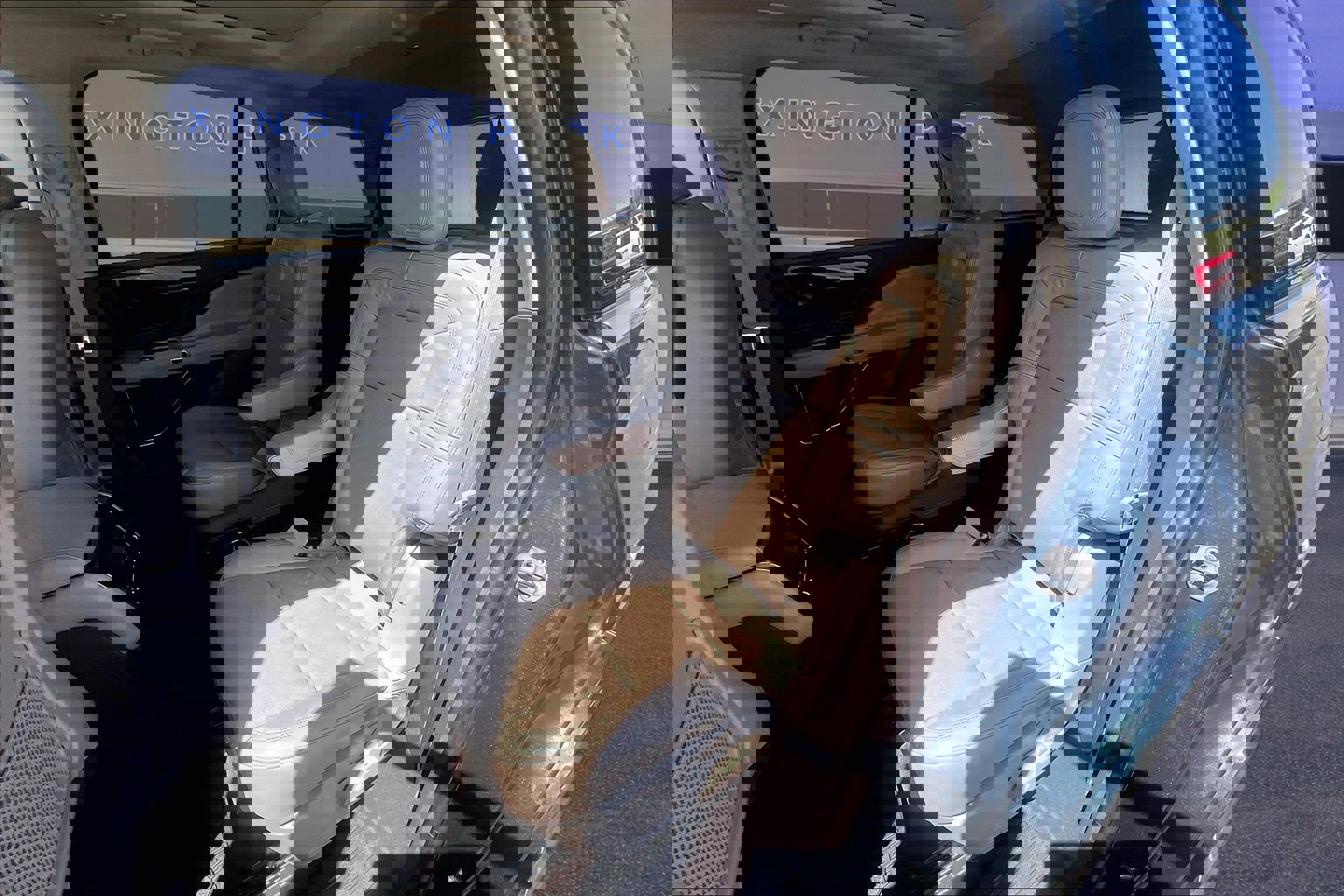 Used 2023 Lincoln Aviator Grand Touring w/ Equipment Group 301A image 21