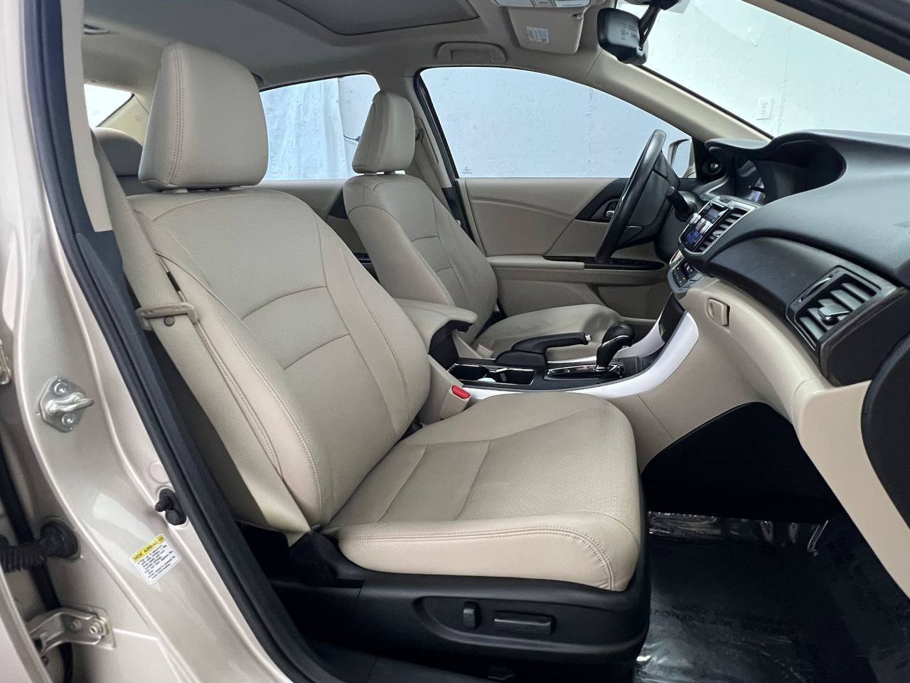 Used 2014 Honda Accord EX-L image 12