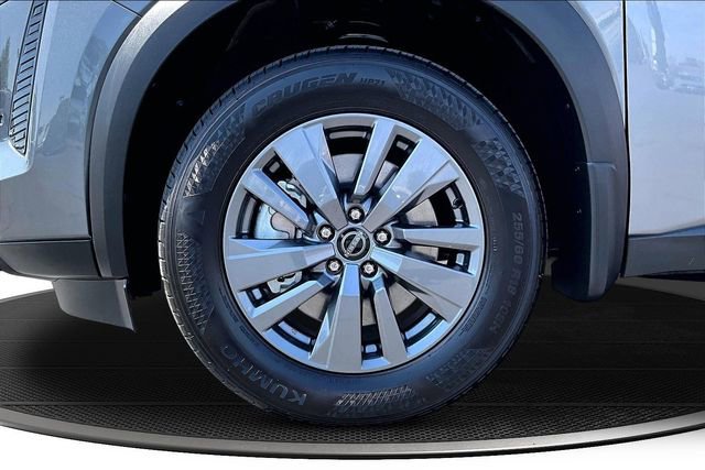 New 2026 Nissan Pathfinder SV image 12