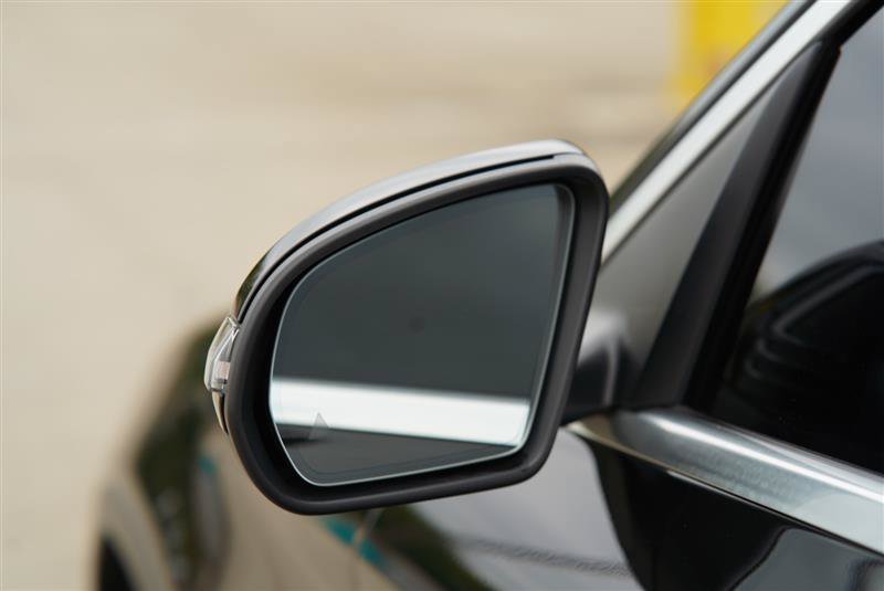 Used 2019 Mercedes-Benz GLC 300 4MATIC Coupe image 32