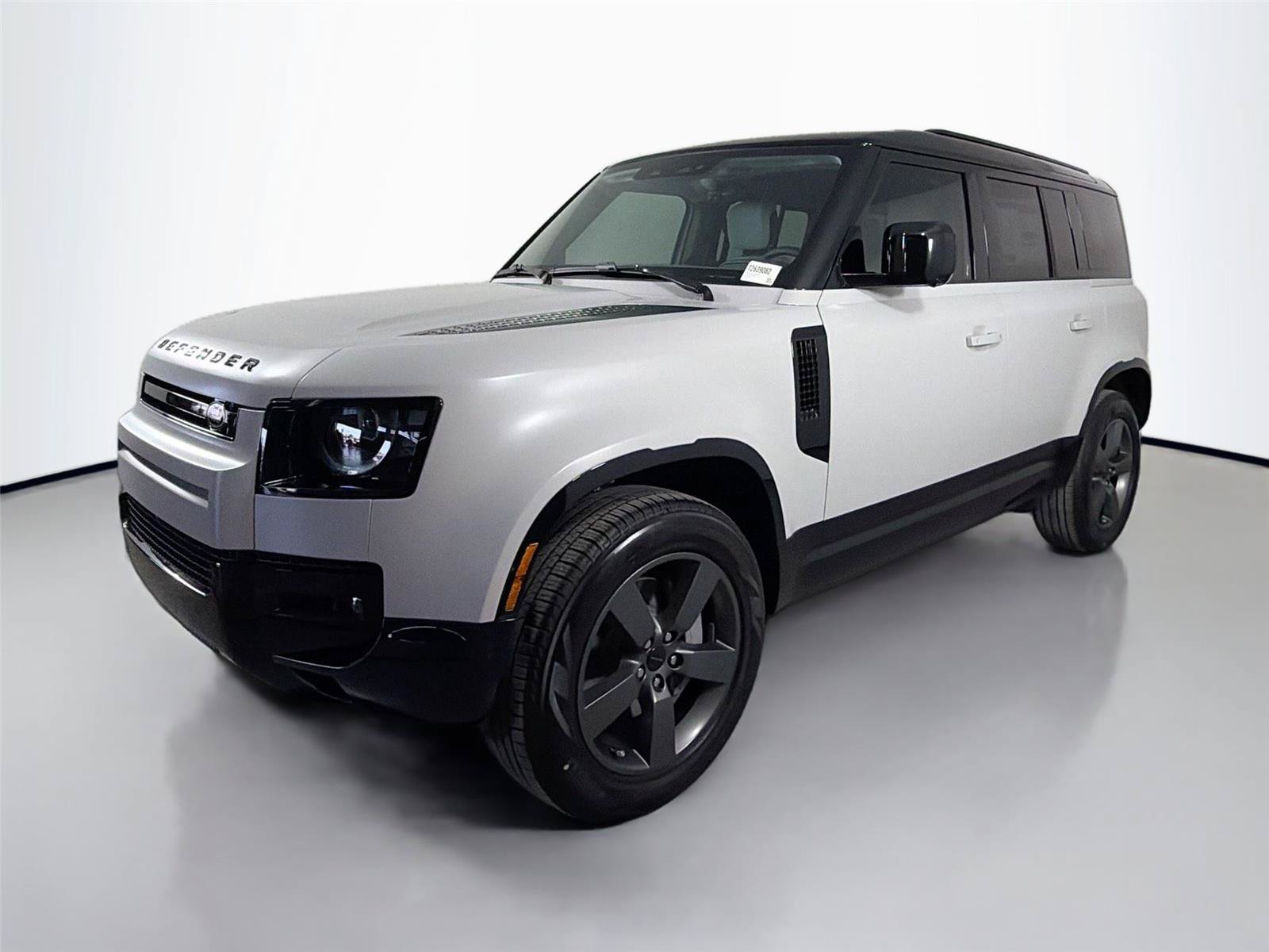 New 2026 Land Rover Defender 110 X-Dynamic SE AWD/4WD image 1