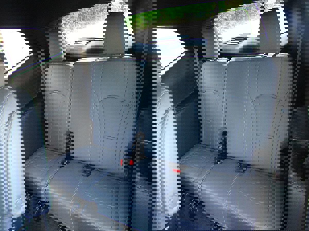 Used 2024 Buick Enclave Premium image 6