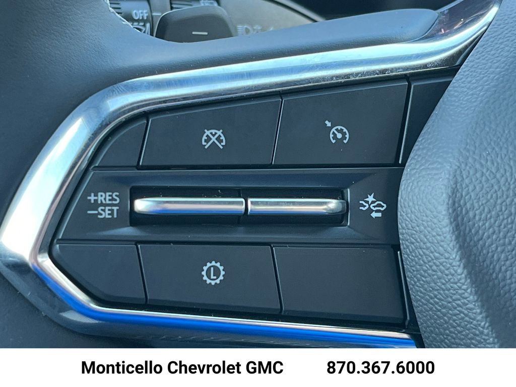 New 2026 Chevrolet Traverse LT w/ LPO, Floor Liner Package FWD image 14