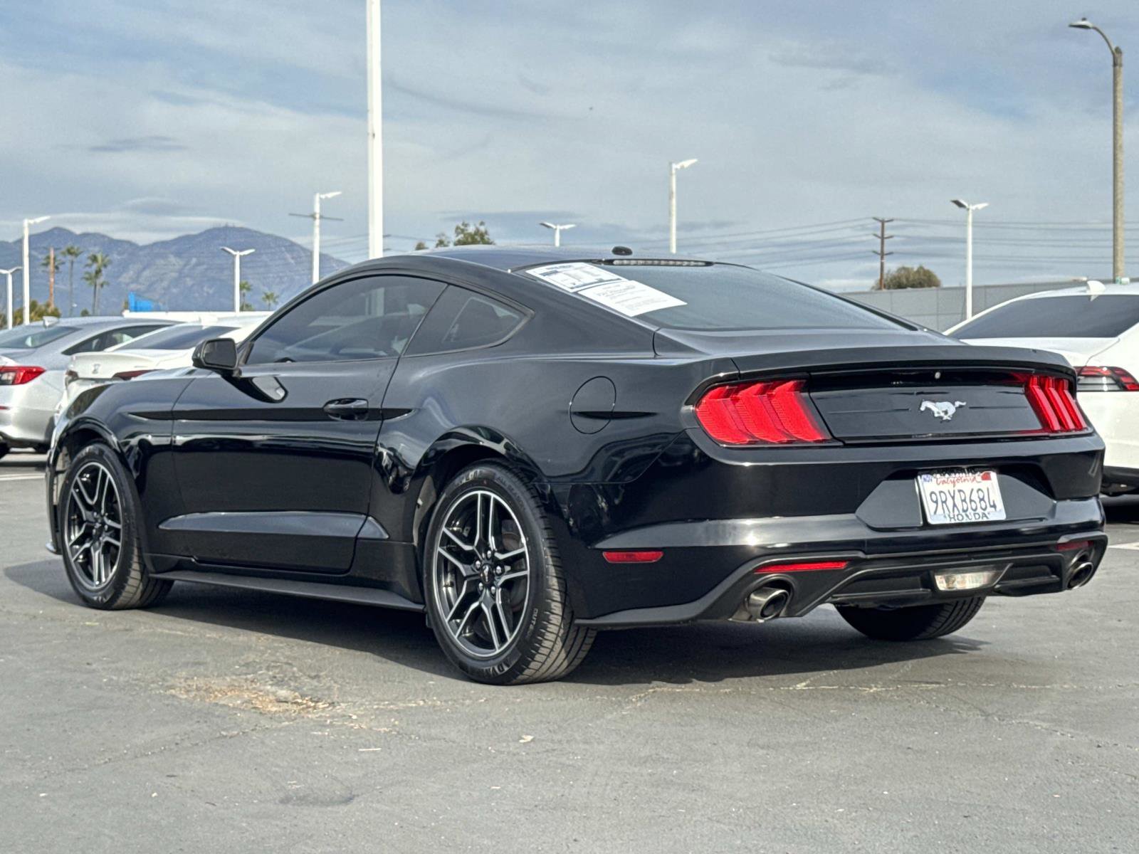 Used 2019 Ford Mustang Coupe image 3