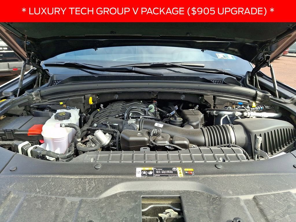 Used 2025 Jeep Grand Cherokee Summit w/ Obsidian Package image 27