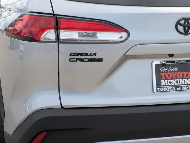 Used 2025 Toyota Corolla Cross L image 9