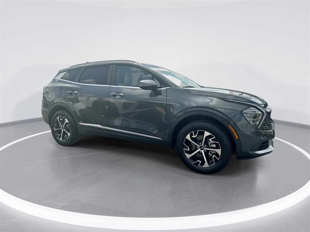 Used 2024 Kia Sportage EX image 9