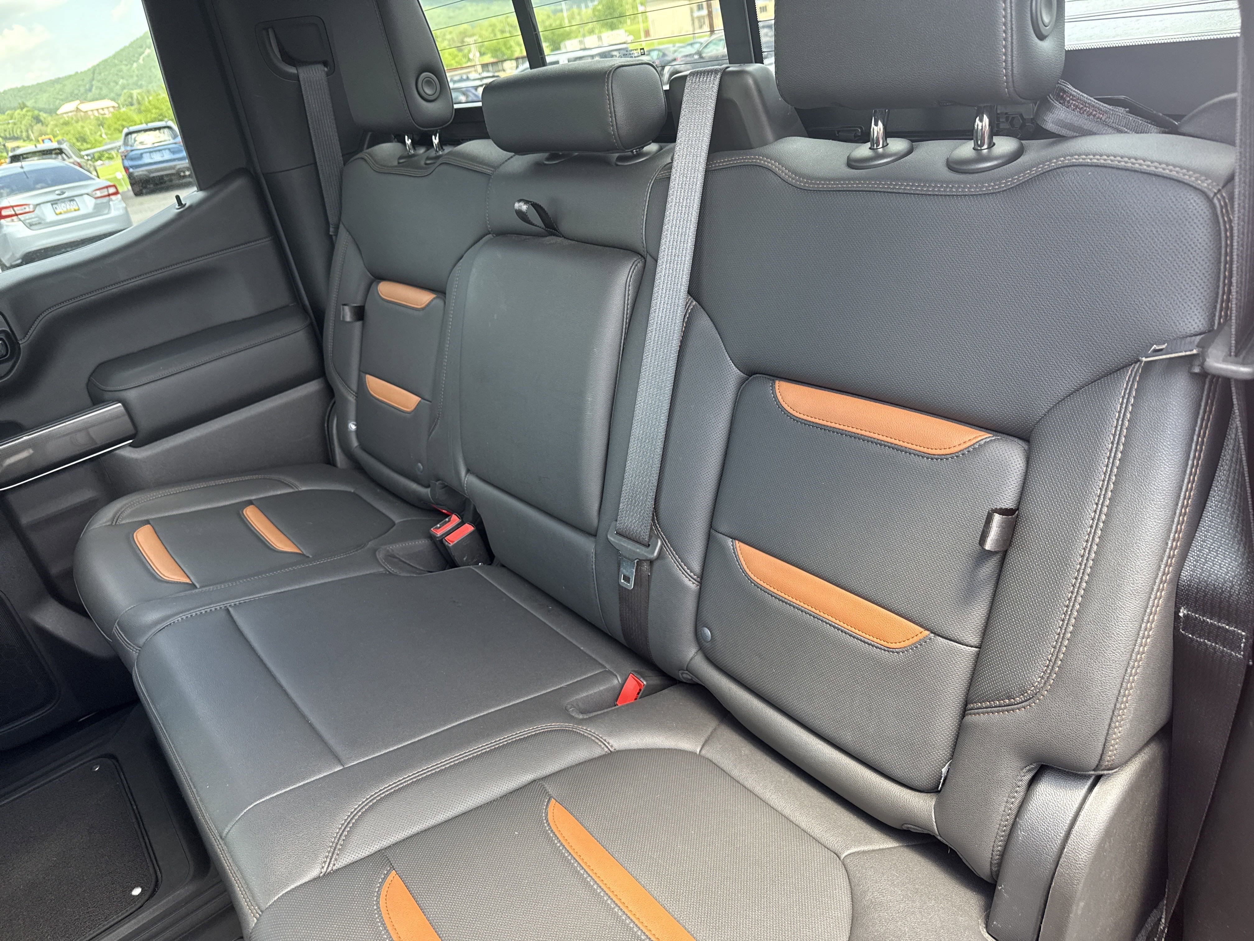 Used 2022 GMC Sierra 1500 AT4 w/ AT4 Preferred Package image 13