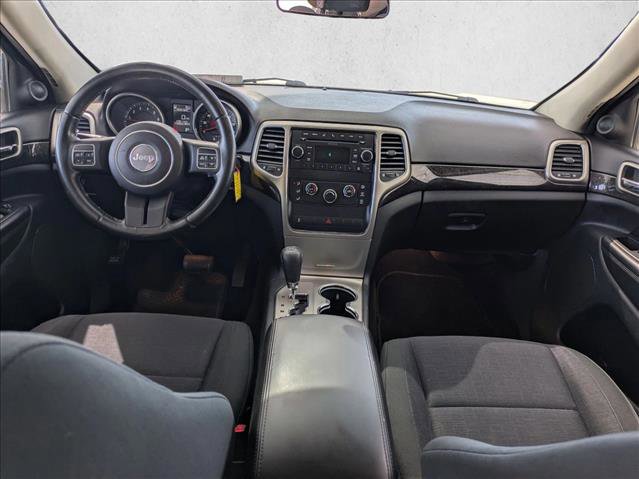 Used 2011 Jeep Grand Cherokee Laredo AWD/4WD image 15