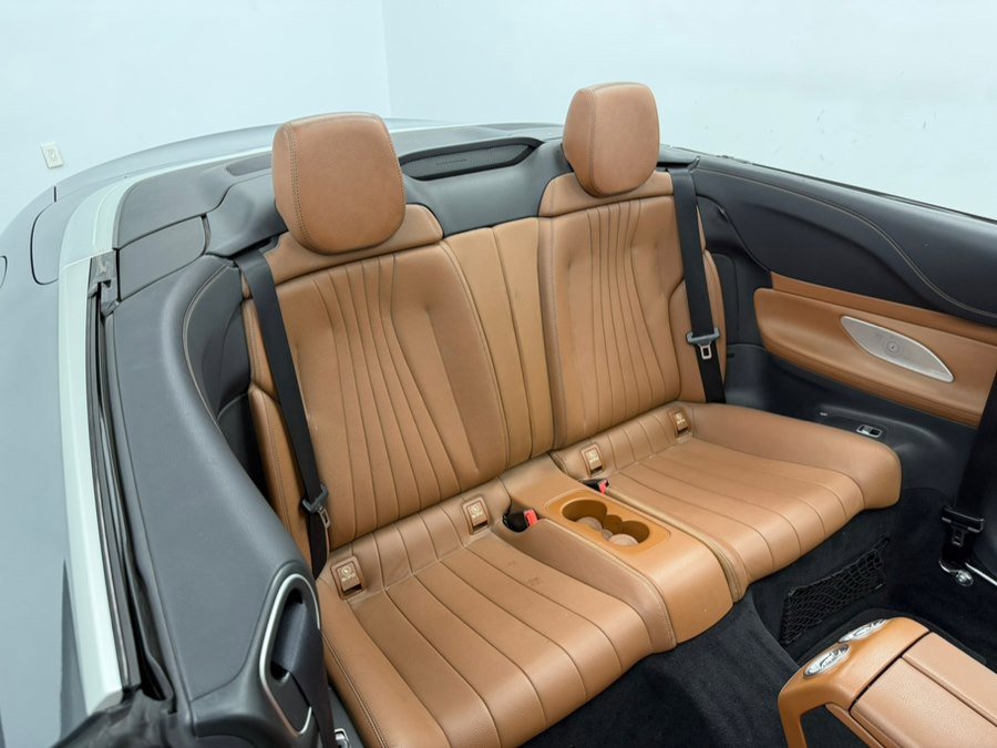 Used 2019 Mercedes-Benz E 450 4MATIC Cabriolet image 56