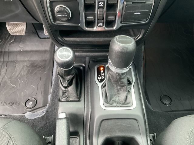 Used 2020 Jeep Gladiator Sport w/ Quick Order Package 24S image 24
