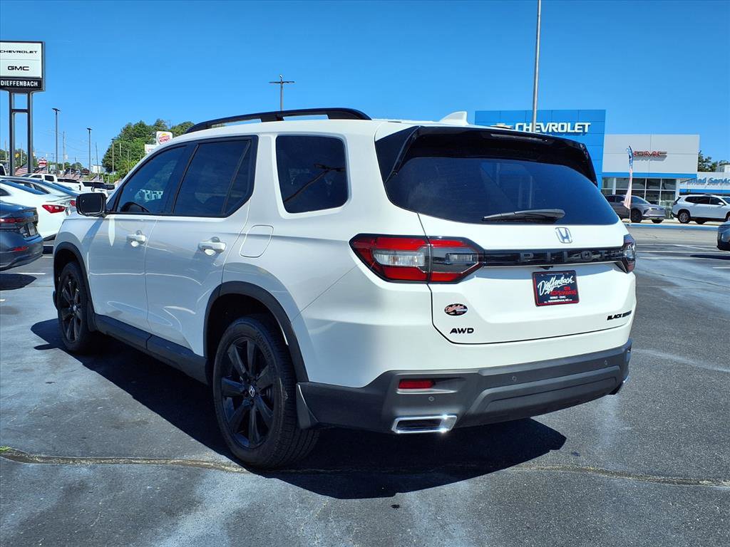 Used 2025 Honda Pilot Black Edition image 18