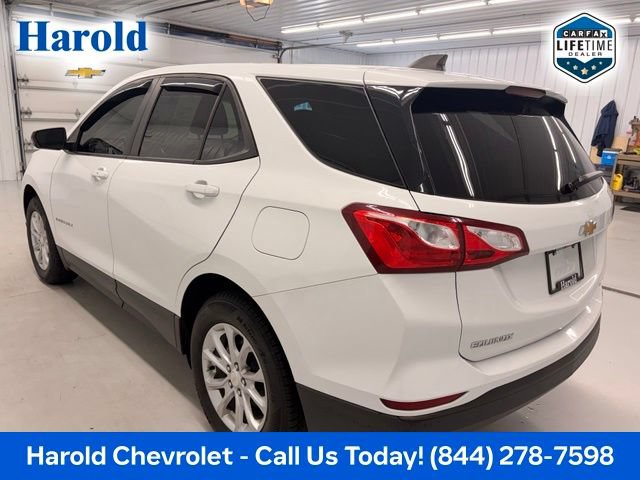 Used 2020 Chevrolet Equinox LS w/ LS Convenience Package AWD/4WD image 4