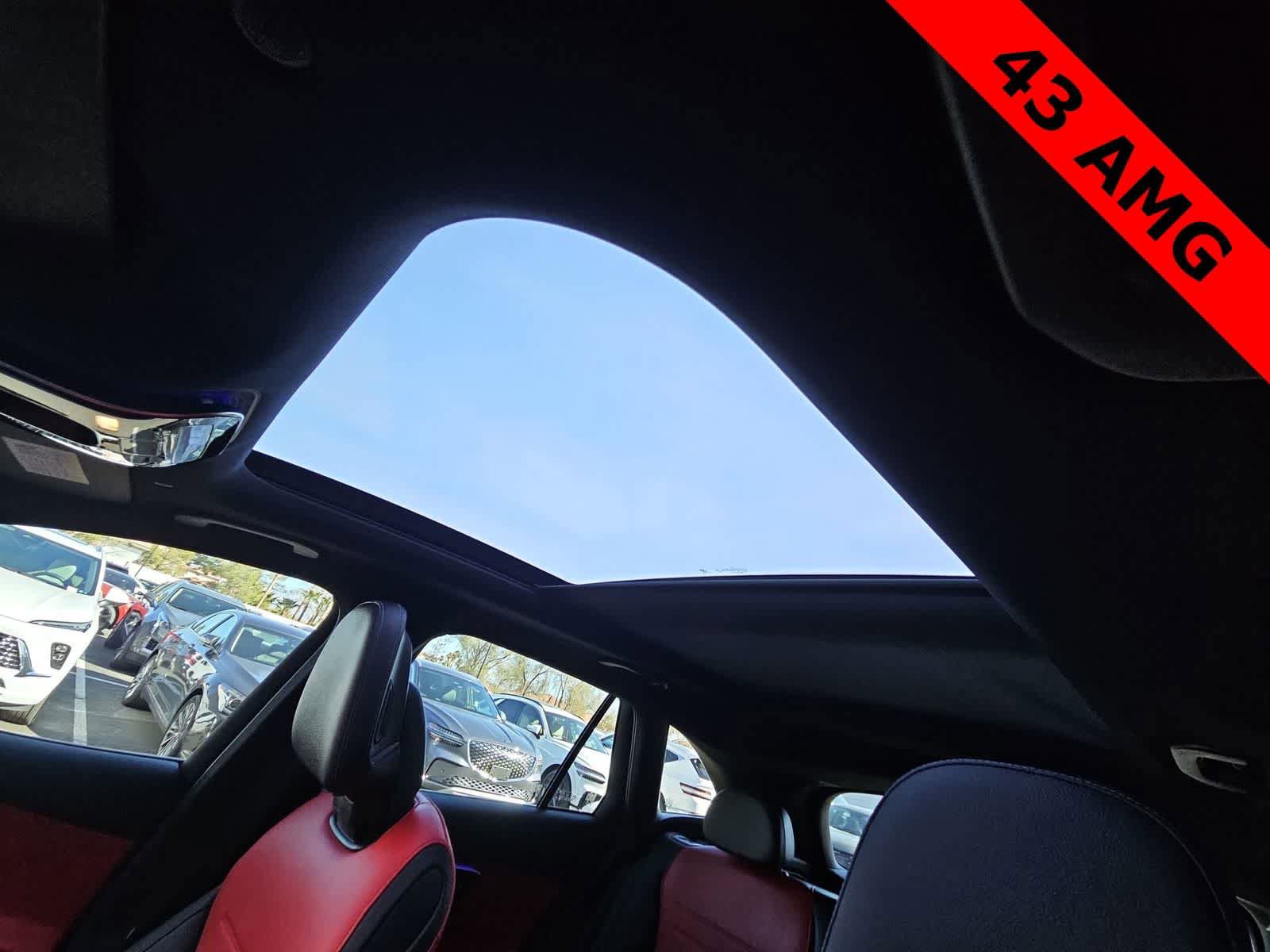 Used 2024 Mercedes-Benz GLC 43 AMG 4MATIC image 28