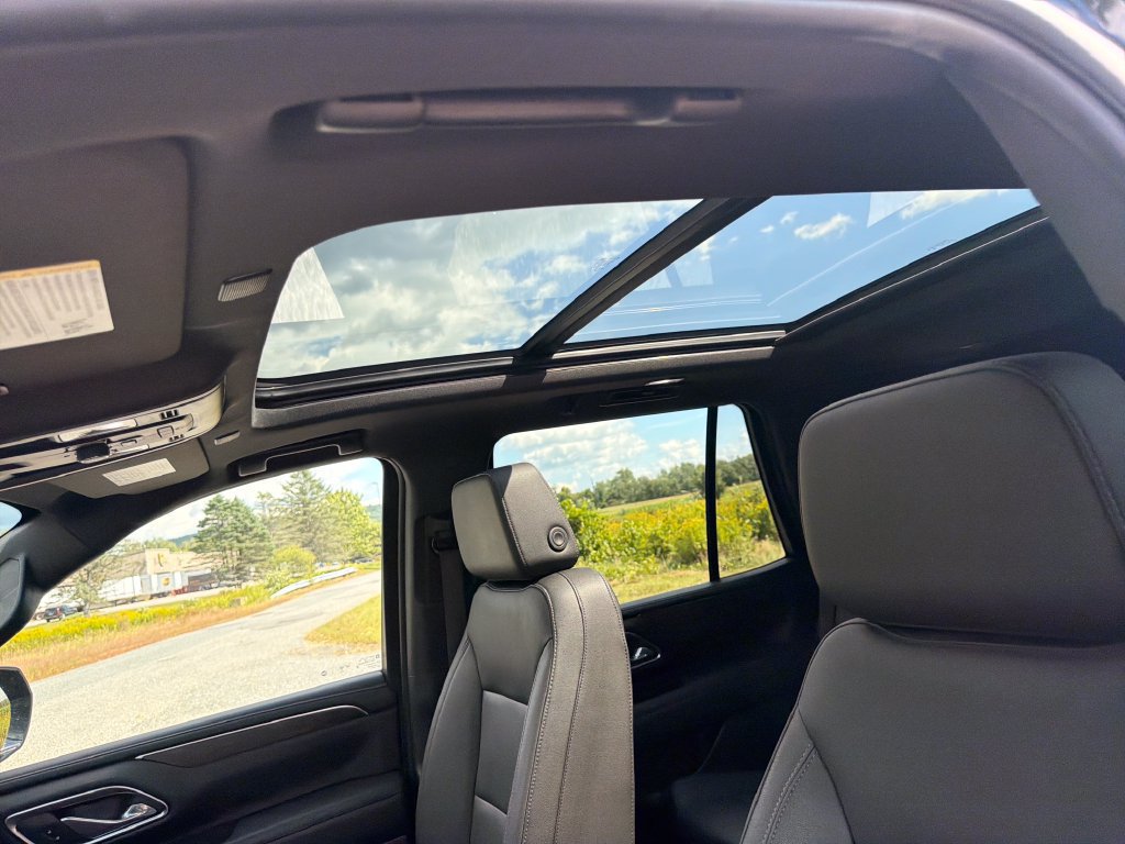 Used 2023 Chevrolet Tahoe LT w/ LT Signature Plus Package AWD/4WD image 21