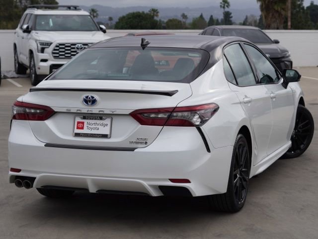 Used 2022 Toyota Camry XSE image 7