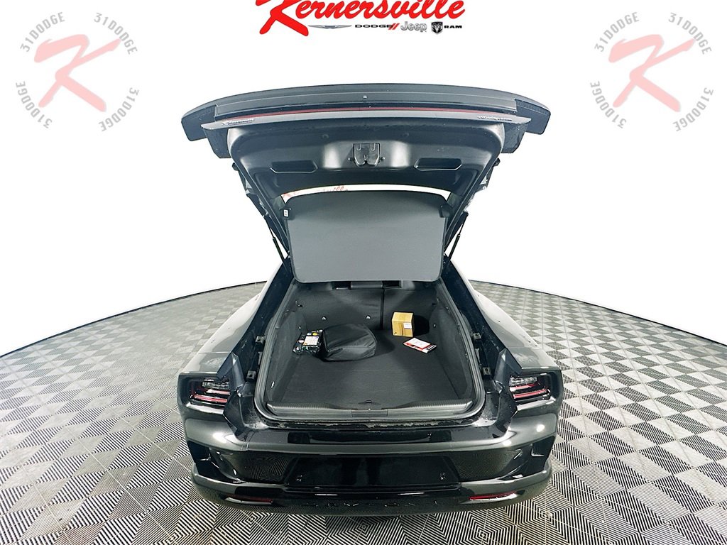 New 2026 Dodge Charger Daytona Scat Pack w/ Track Package image 15